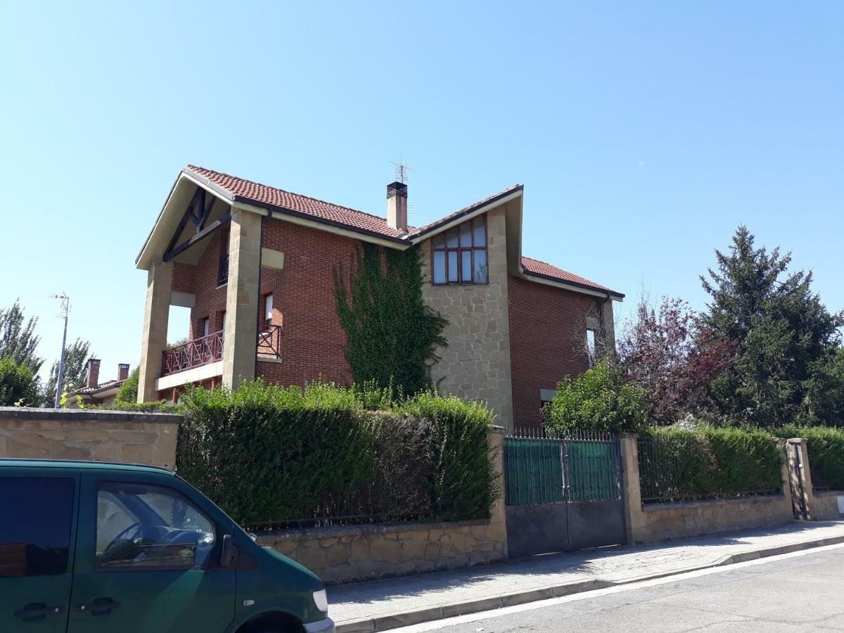 Ferienhaus Preciosa Casa Independiente Con Piscina Cubierta Y Gran Jardin Privados
